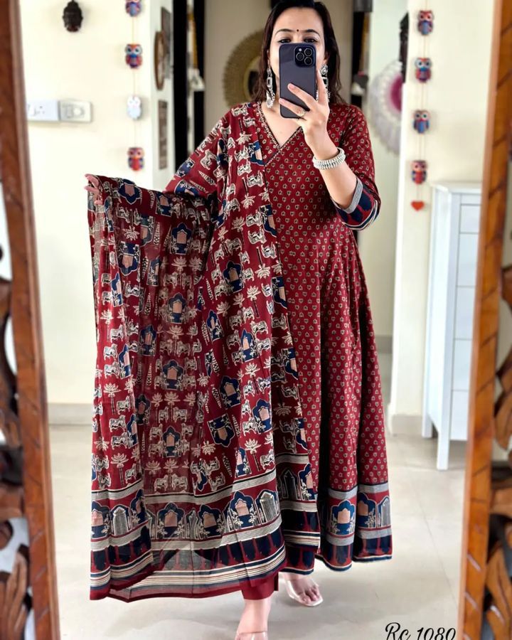our beautiful Handblock print cotton Anaarkali 3pis dress (PVCRD81)