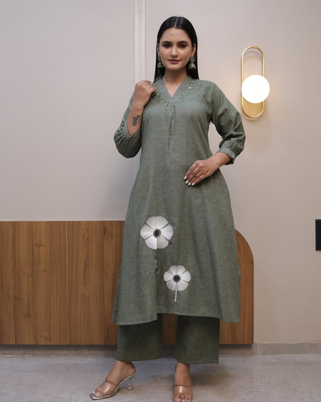 full embroidery 🌺 front with katha detailing pocket -one side pocket in kurta•(PVCD44)