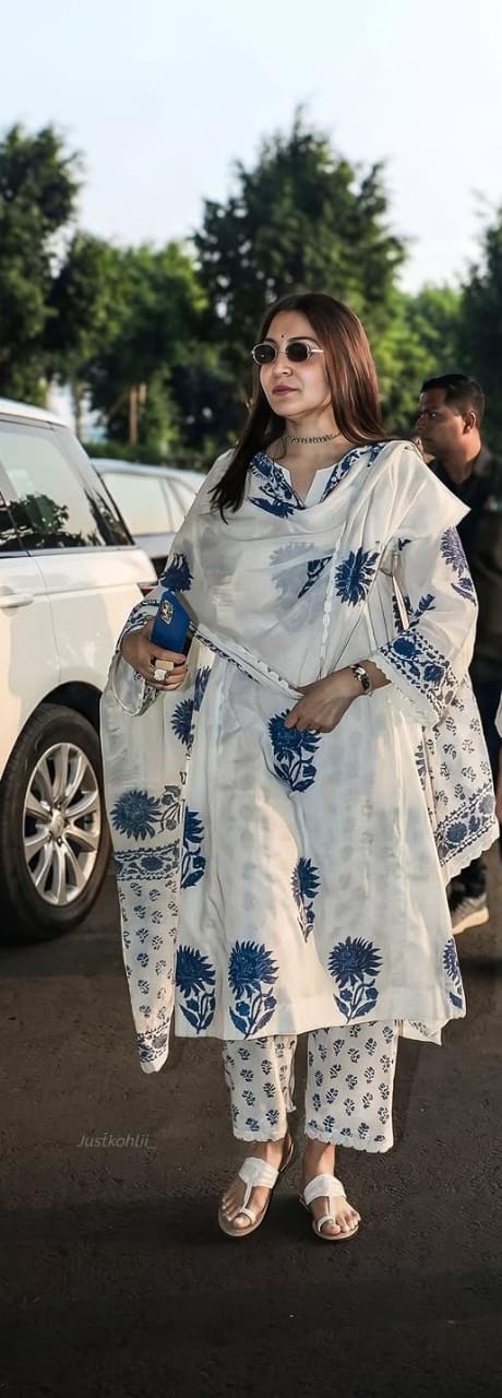 New high demandable dress anushkadress (KS01)
