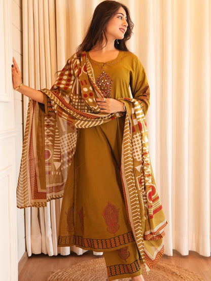 Heavy Cotton A-Line Kurti Pant Dupatta Set