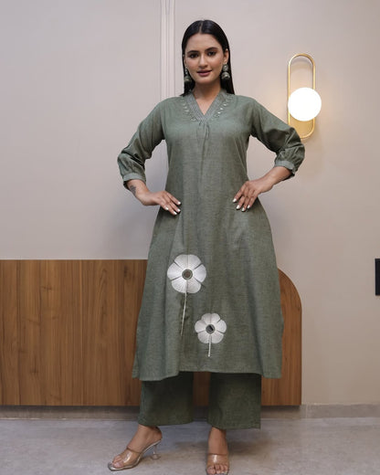 full embroidery 🌺 front with katha detailing pocket -one side pocket in kurta•(PVCD44)