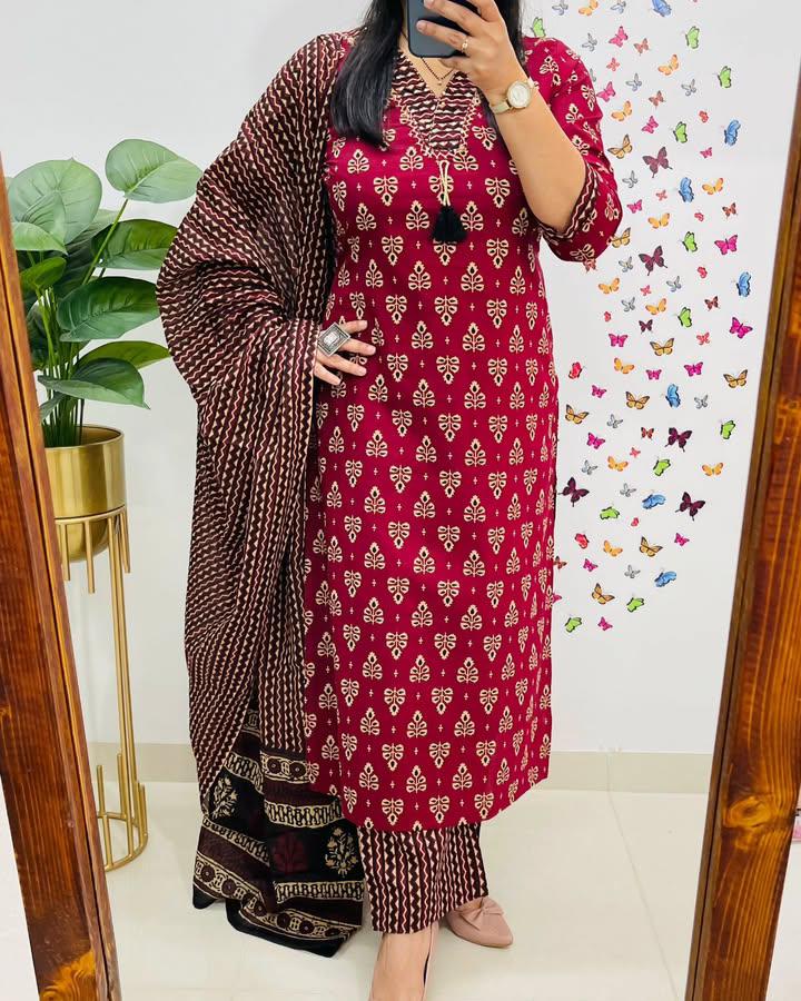 Pure fine Riyon fabric with embrioday naira cut Kurti with Pant(PVCRD108)