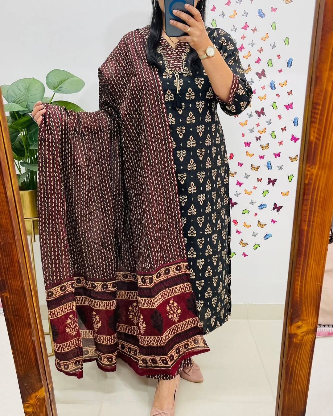 Pure fine Riyon fabric with embrioday naira cut Kurti with Pant(PVCRD109)