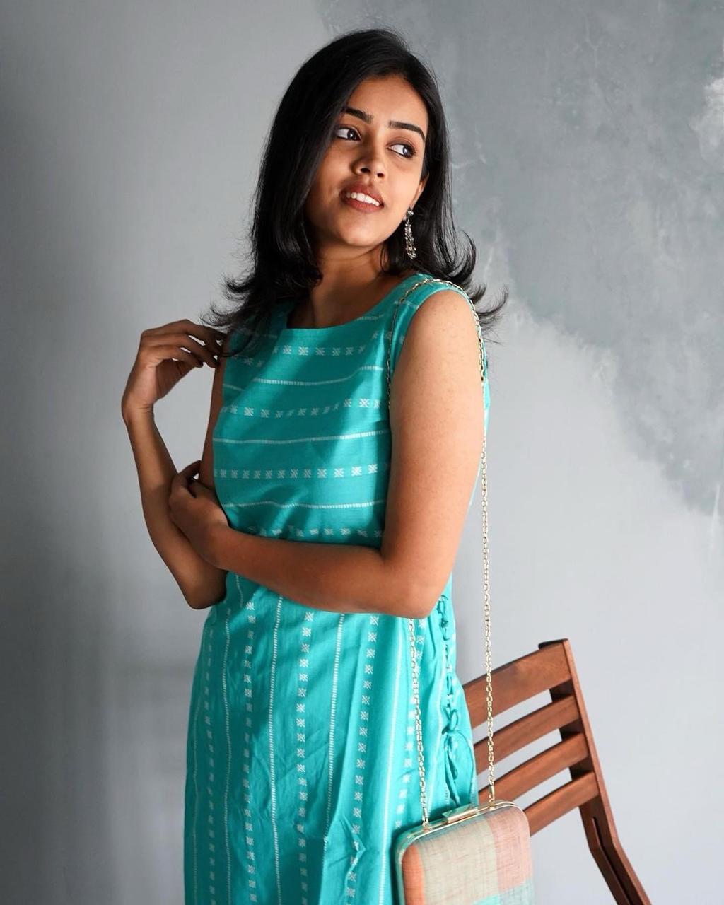 New Sleev Less Kurti Pent Set (PVCD46)